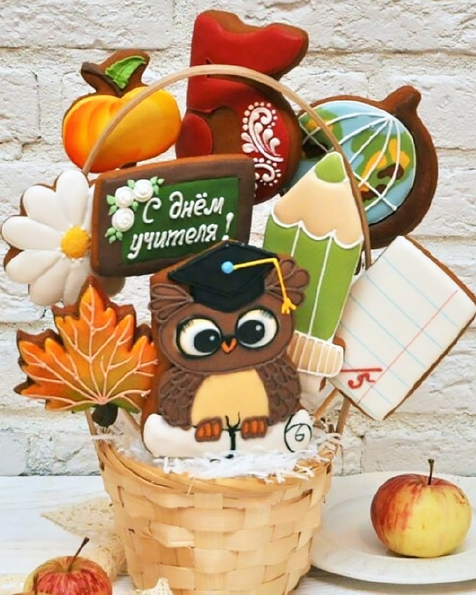 Корзинка с пряниками ко дню учителя, пряничный букет для учителя