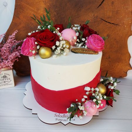 Торт с розами