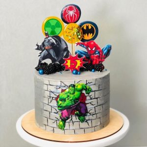 Торт марвел с фотопечатью