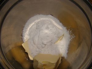 Сливочное масло с сахарной пудрой